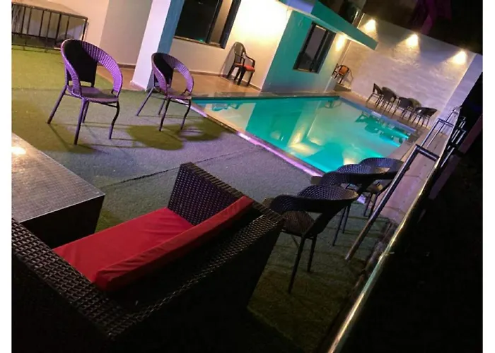 Air Infinity Casa Pool 5Bhk Villa Igatpuri